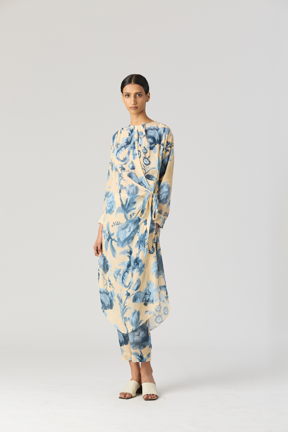 SIDE PANEL STRIP KURTA SET OF-2 main image 0