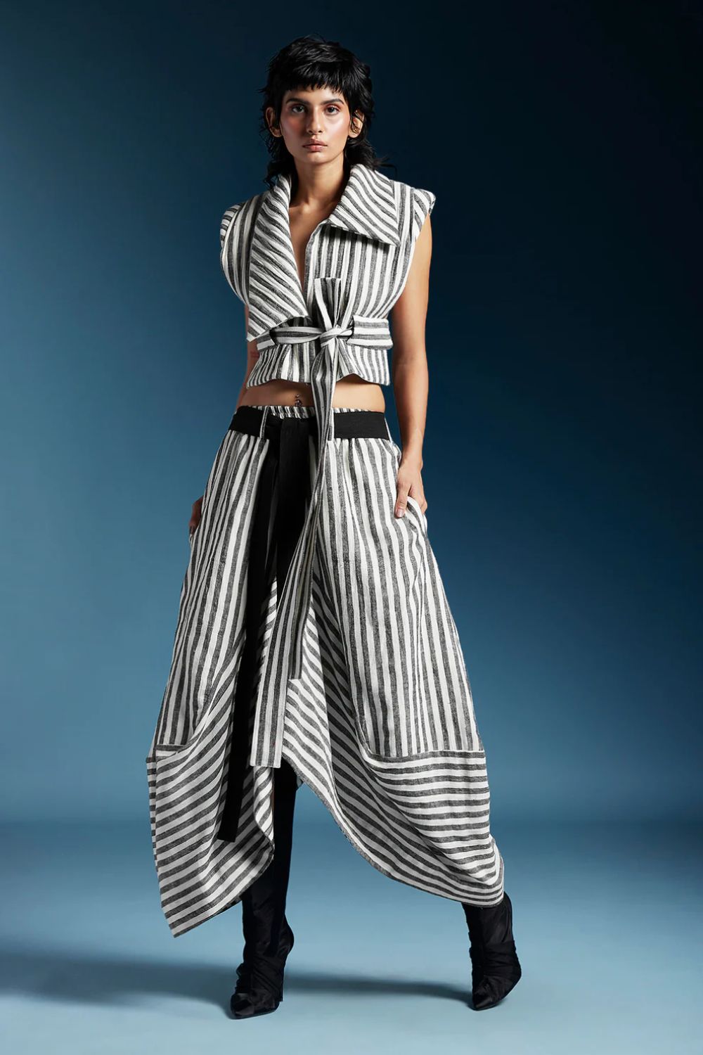 Clara Skirt-Bw Balanced Stripes