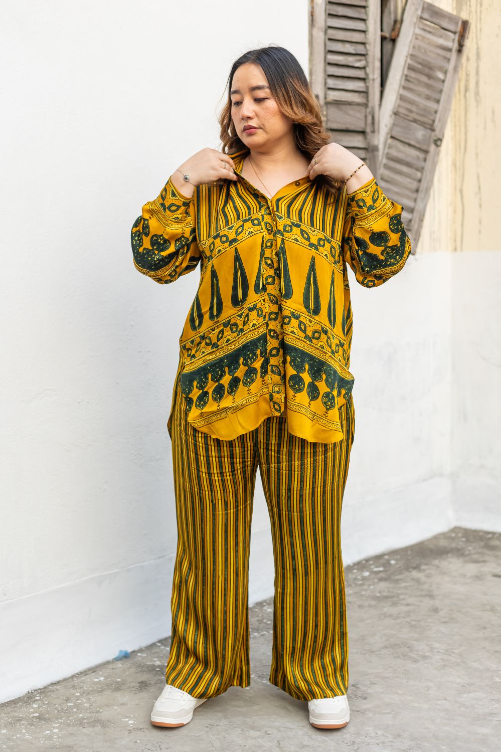 Hyde Yellow Stripes Hi-Low Shirt with Pants (AJMSHST2)