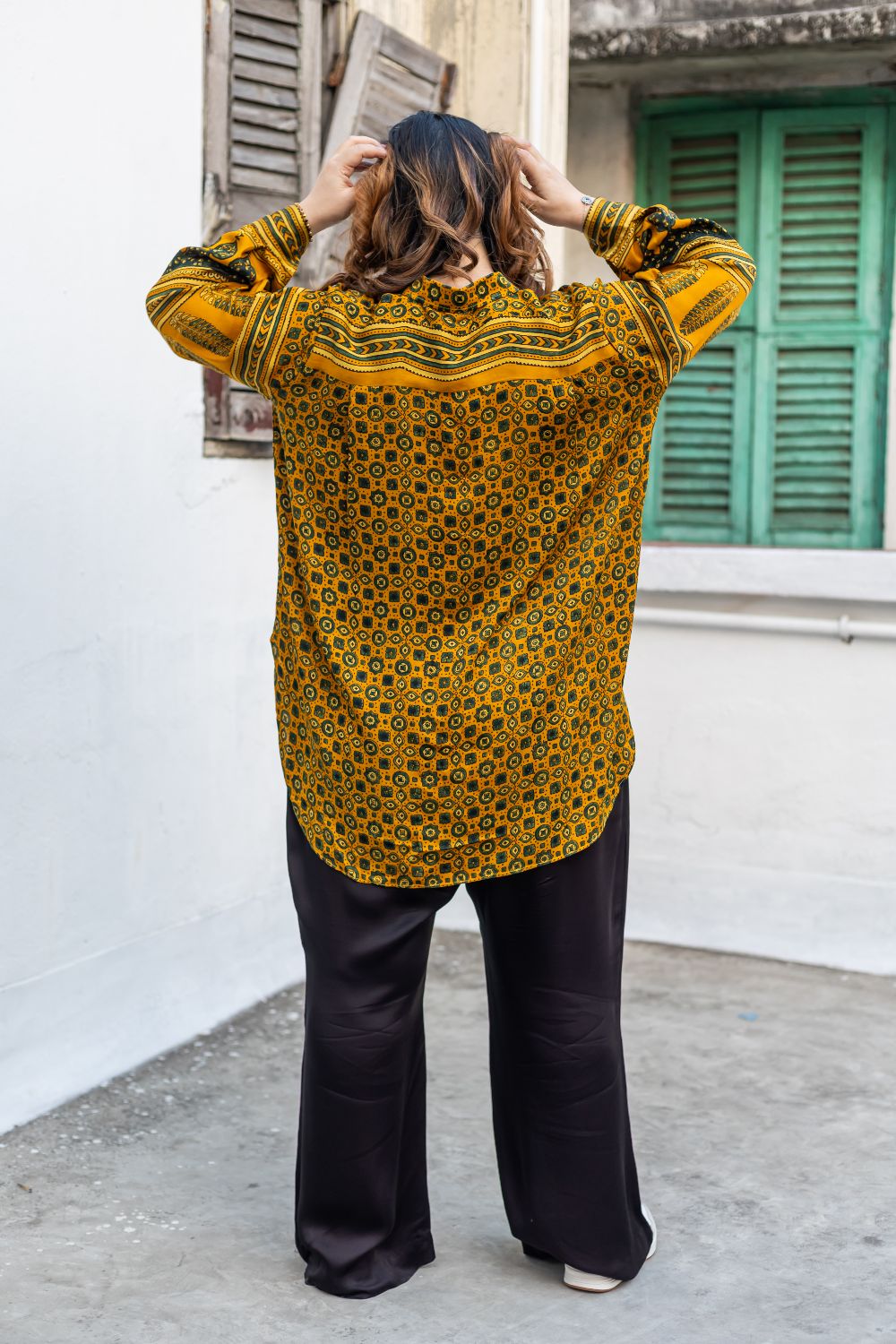 Hyde Yellow Hi-Low Shirt with Pants