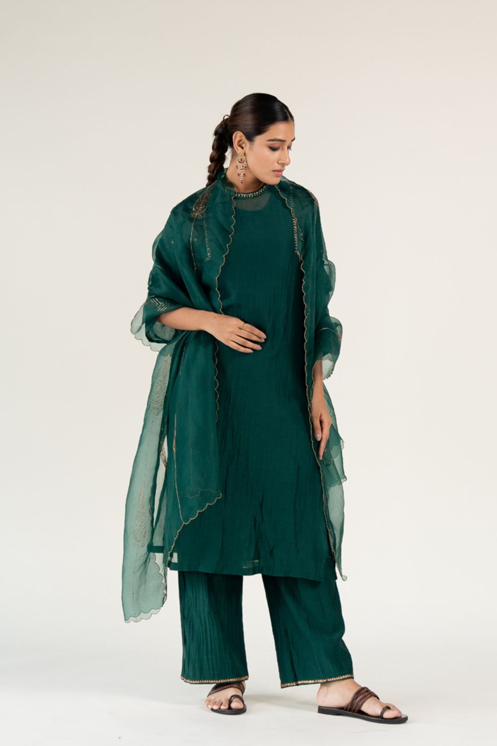 Caftan Kurta Set 
with Shama Odhani-Emerald
