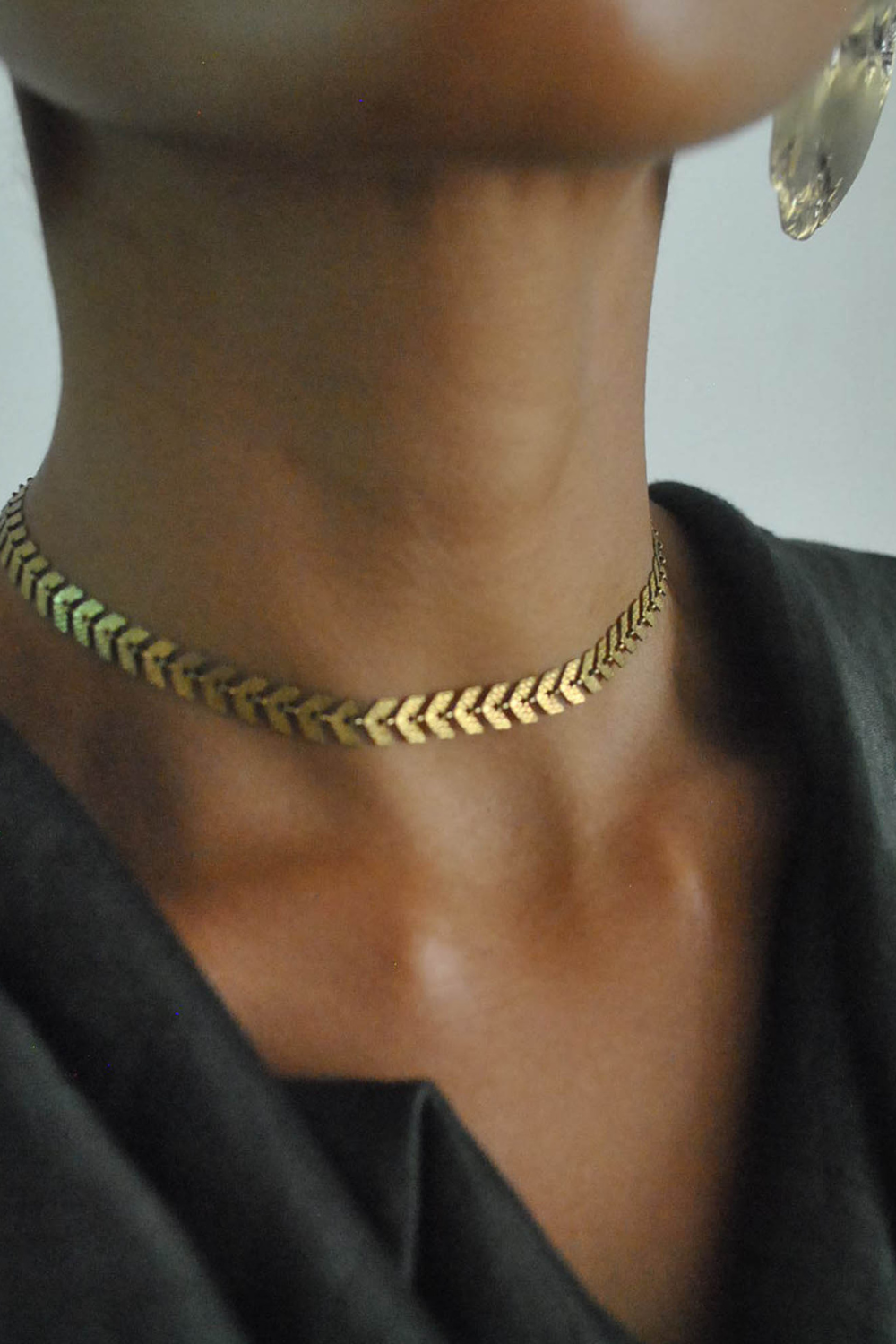 CYERA CHOKER