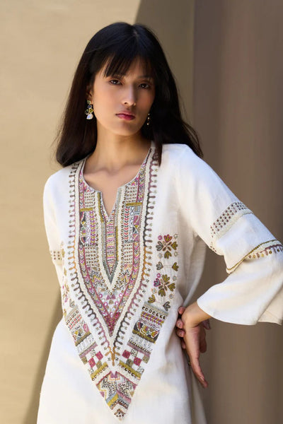 Afra Hand-Embroidered Kurta - Ivory