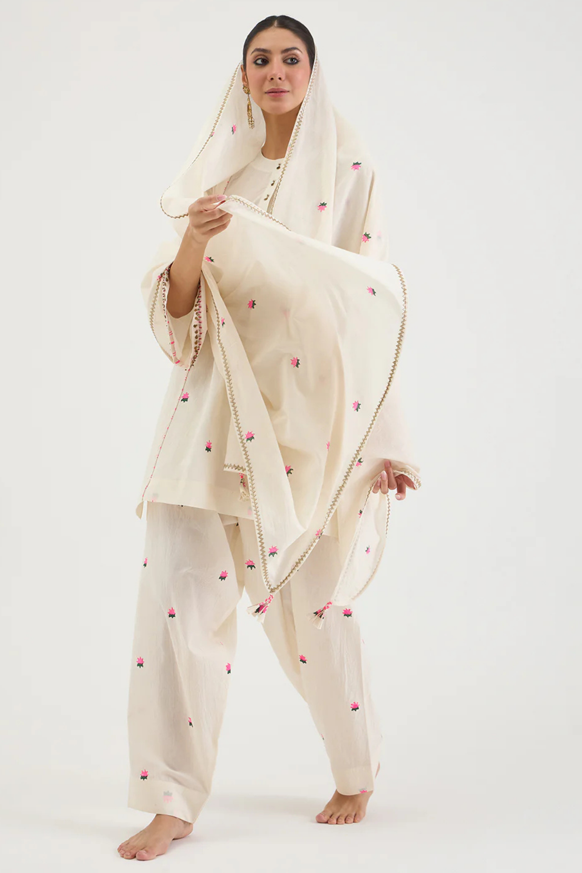 LOTUS DUPATTA