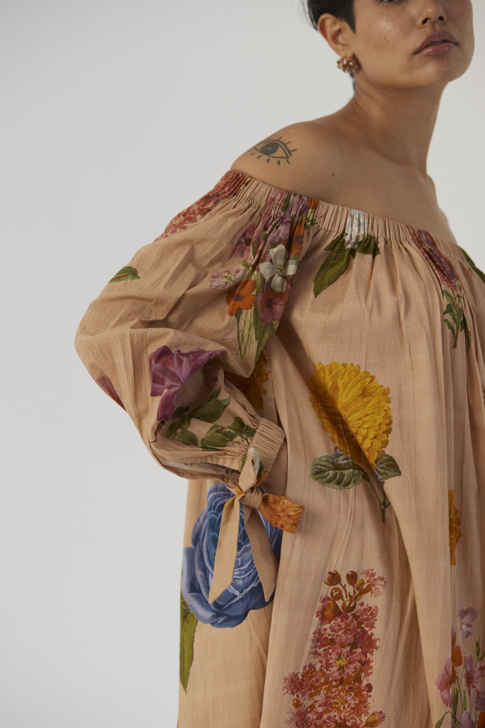 VINTAGE GARDEN OFF-SHOULDER LONG DRESS