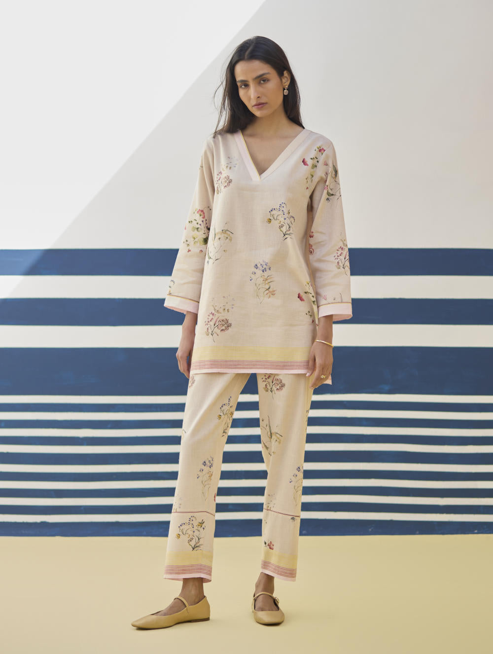 Raha Watercolour Floral Kurta - Sand