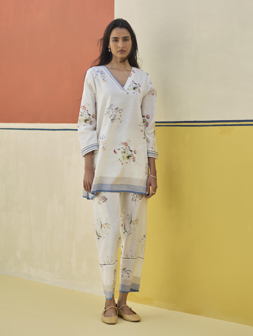 Raha Watercolour Floral Kurta - Ivory