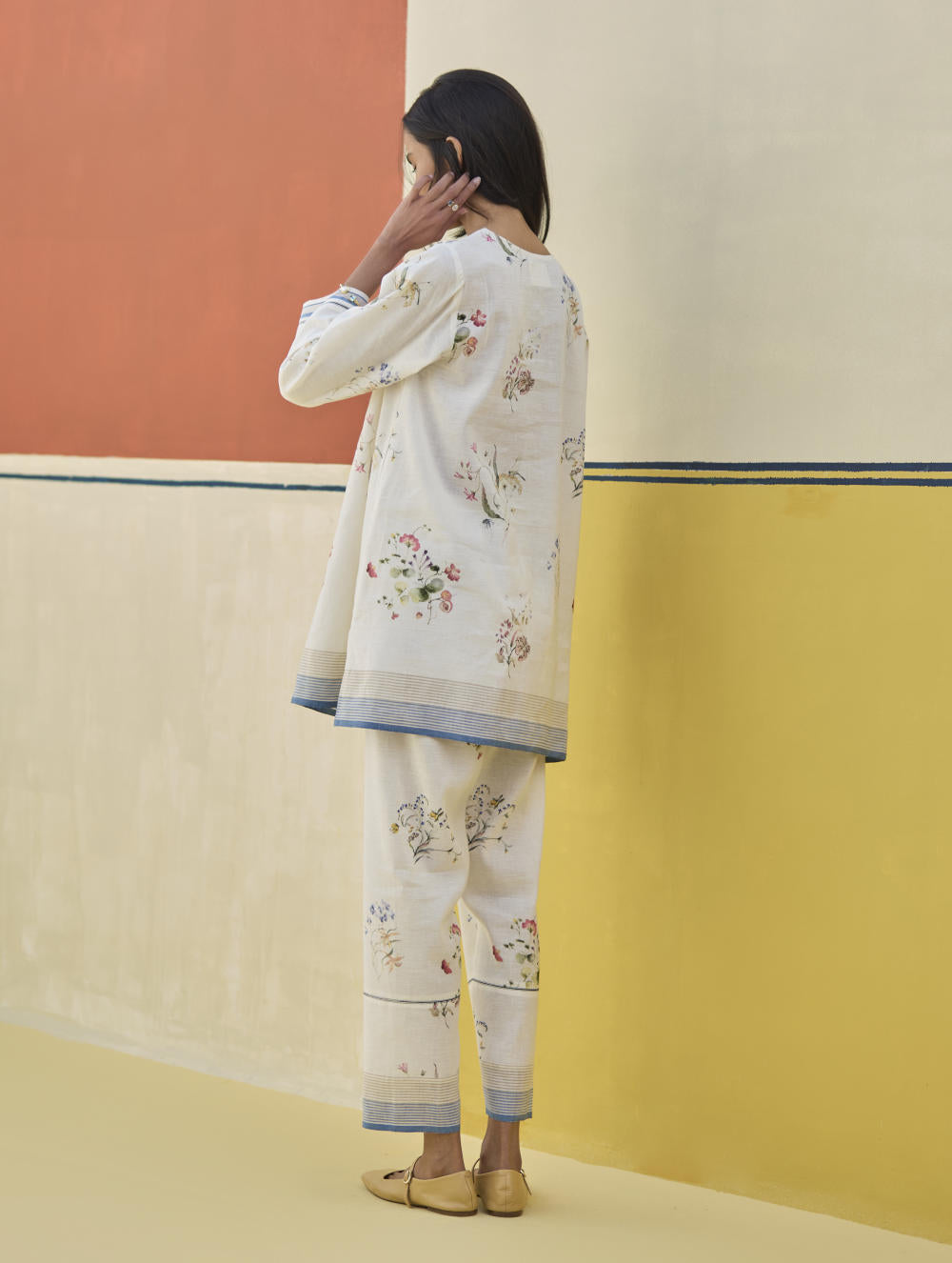 Raha Watercolour Floral Kurta - Ivory