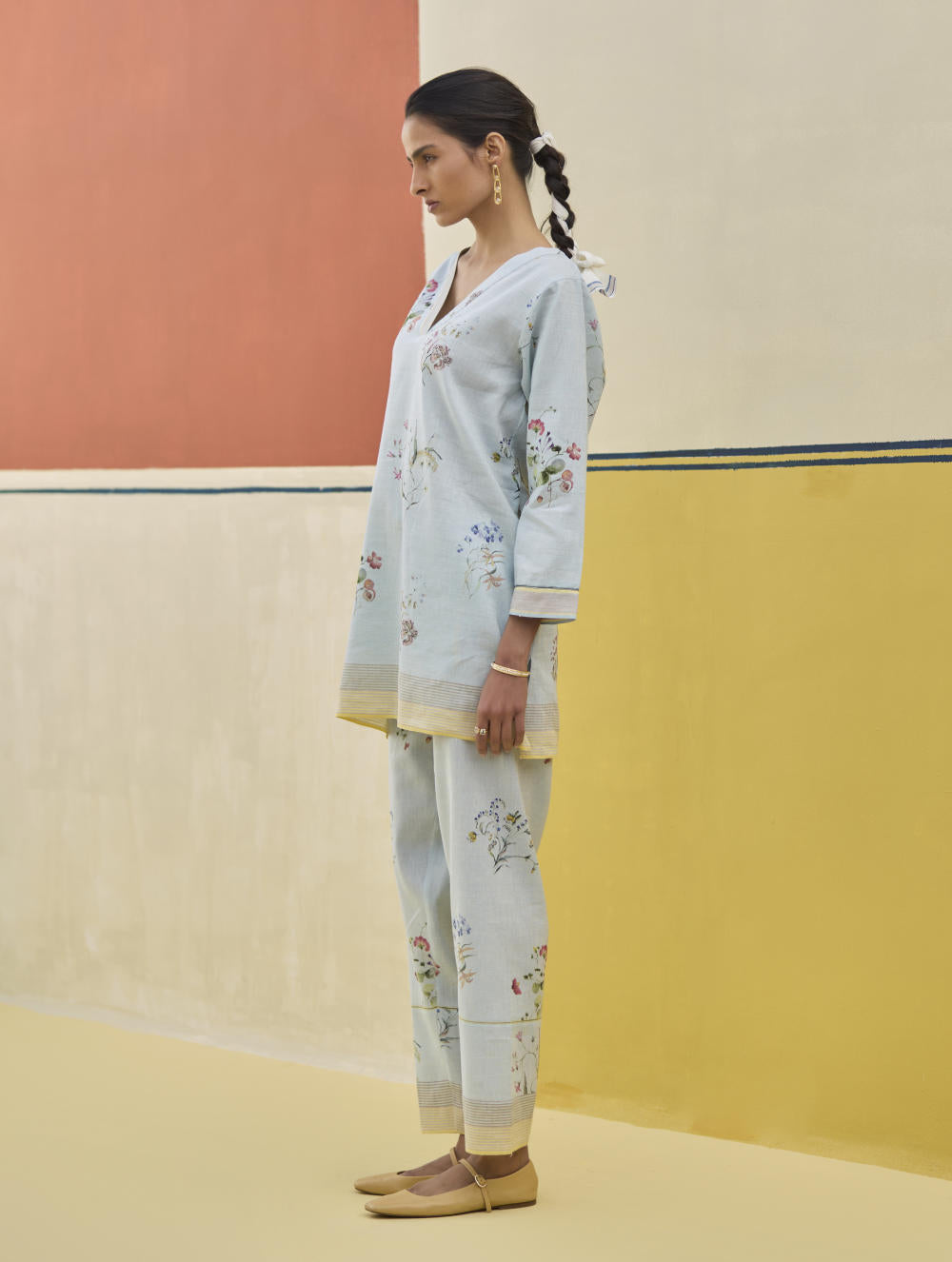 Raha Watercolour Floral Kurta Set
- Sky