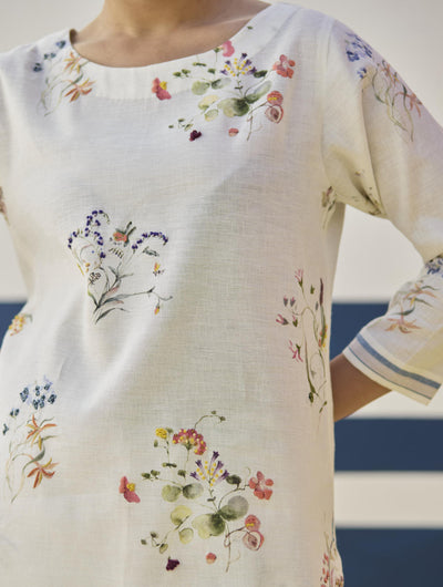 Kera Floral Hand-Embroidered Kurta - Ivory