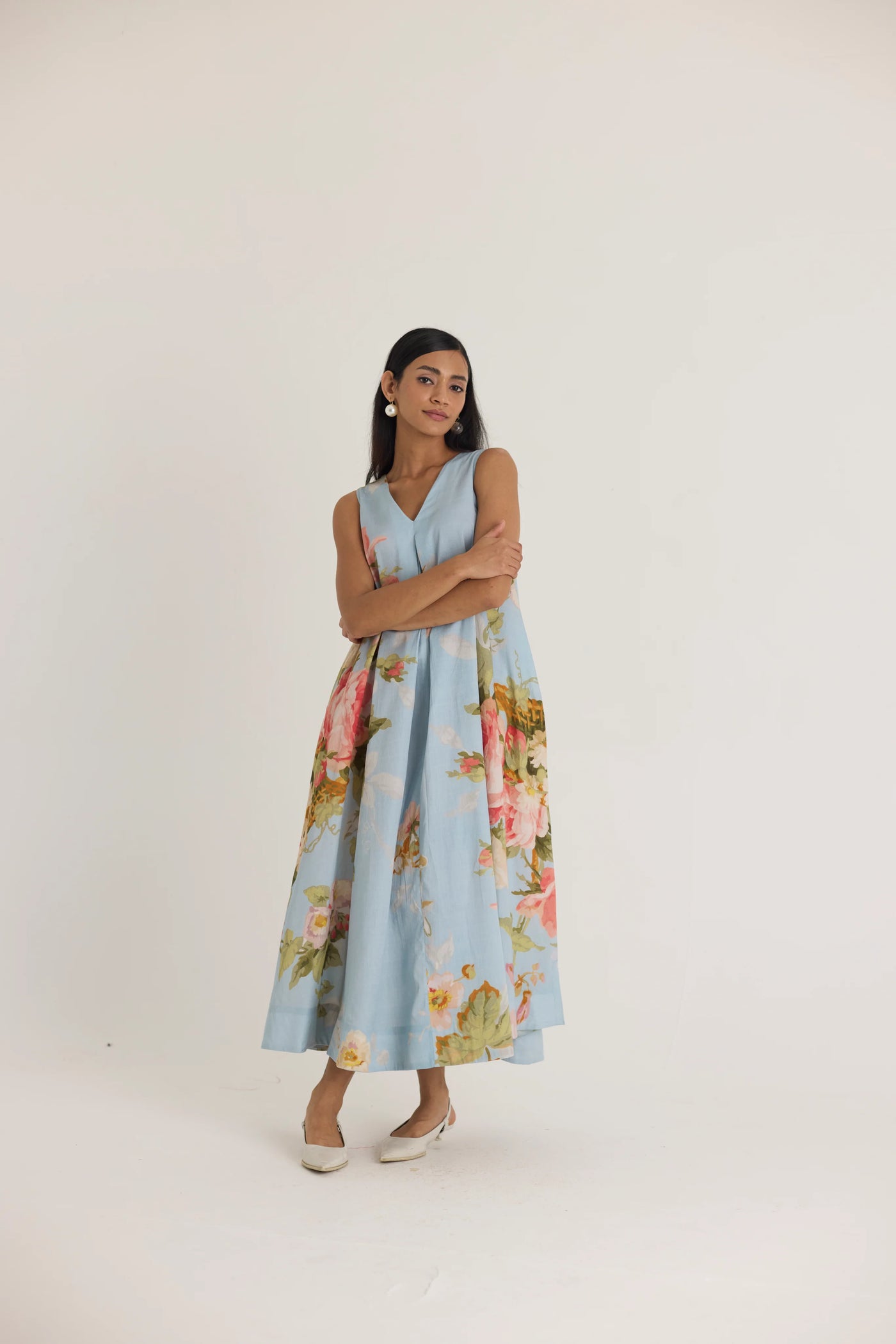 YAMPOP25-7 TAFFY V NECKLINE DRESS-Size L