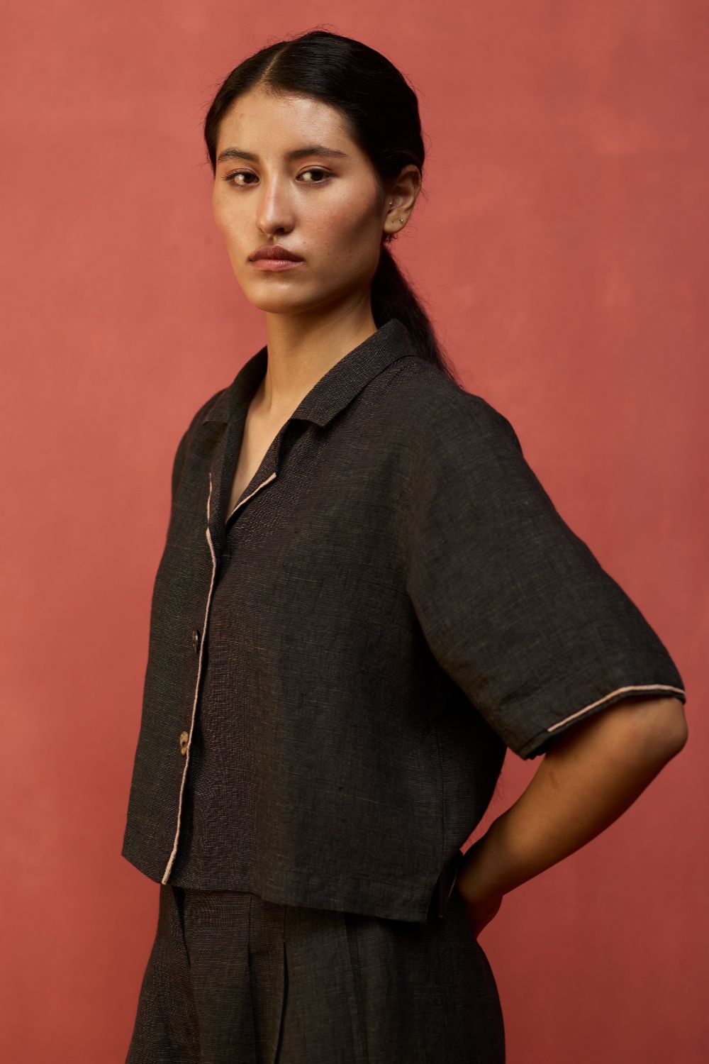 Kiera Cuban Collar Linen Shirt - Charcoal