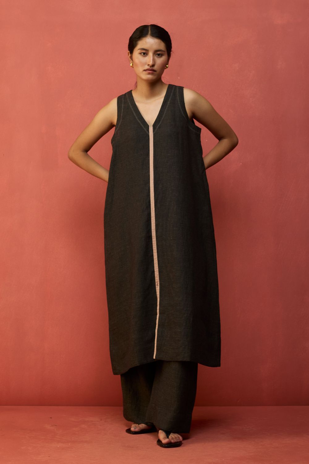Rohe Sleeveless Linen Tunic - Charcoal
