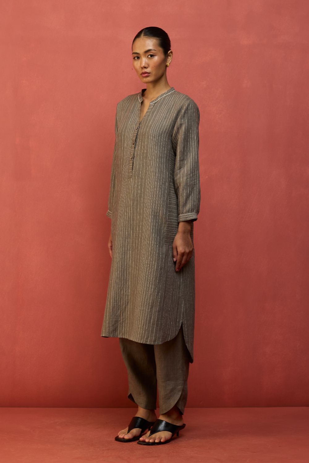 Bunka Stripe Linen Kurta - Grey