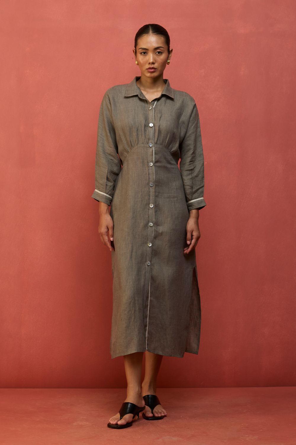 Masaru Buttoned Linen Dress - Grey