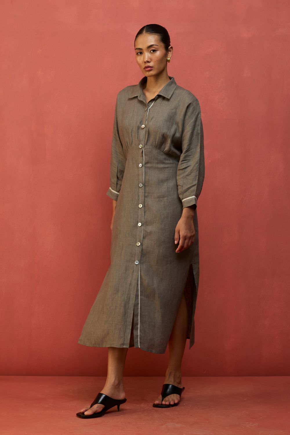 Masaru Buttoned Linen Dress - Grey