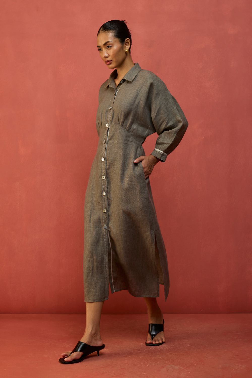 Masaru Buttoned Linen Dress - Grey