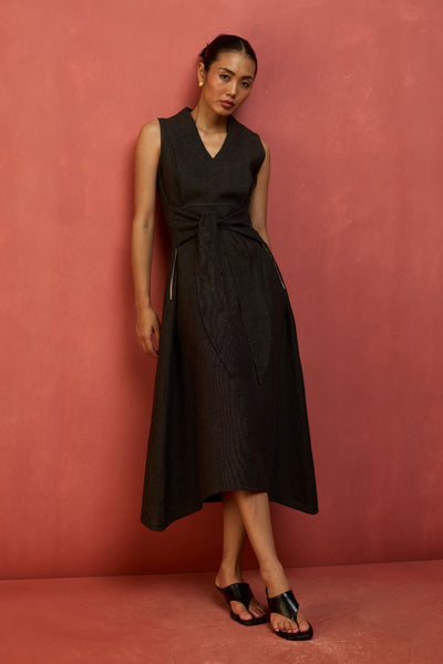 Tako Sleeveless Linen Knot Dress - Charcoal
