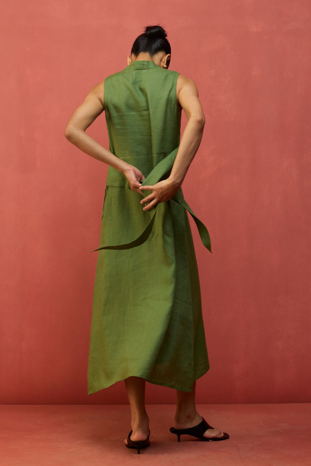 Tako Sleeveless Linen Knot Dress - Fern Green
