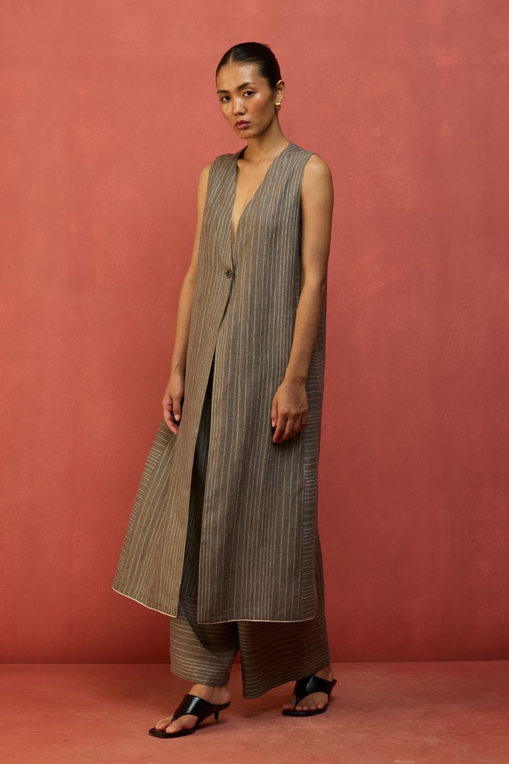 Misato Strip Linen Overlay - Grey