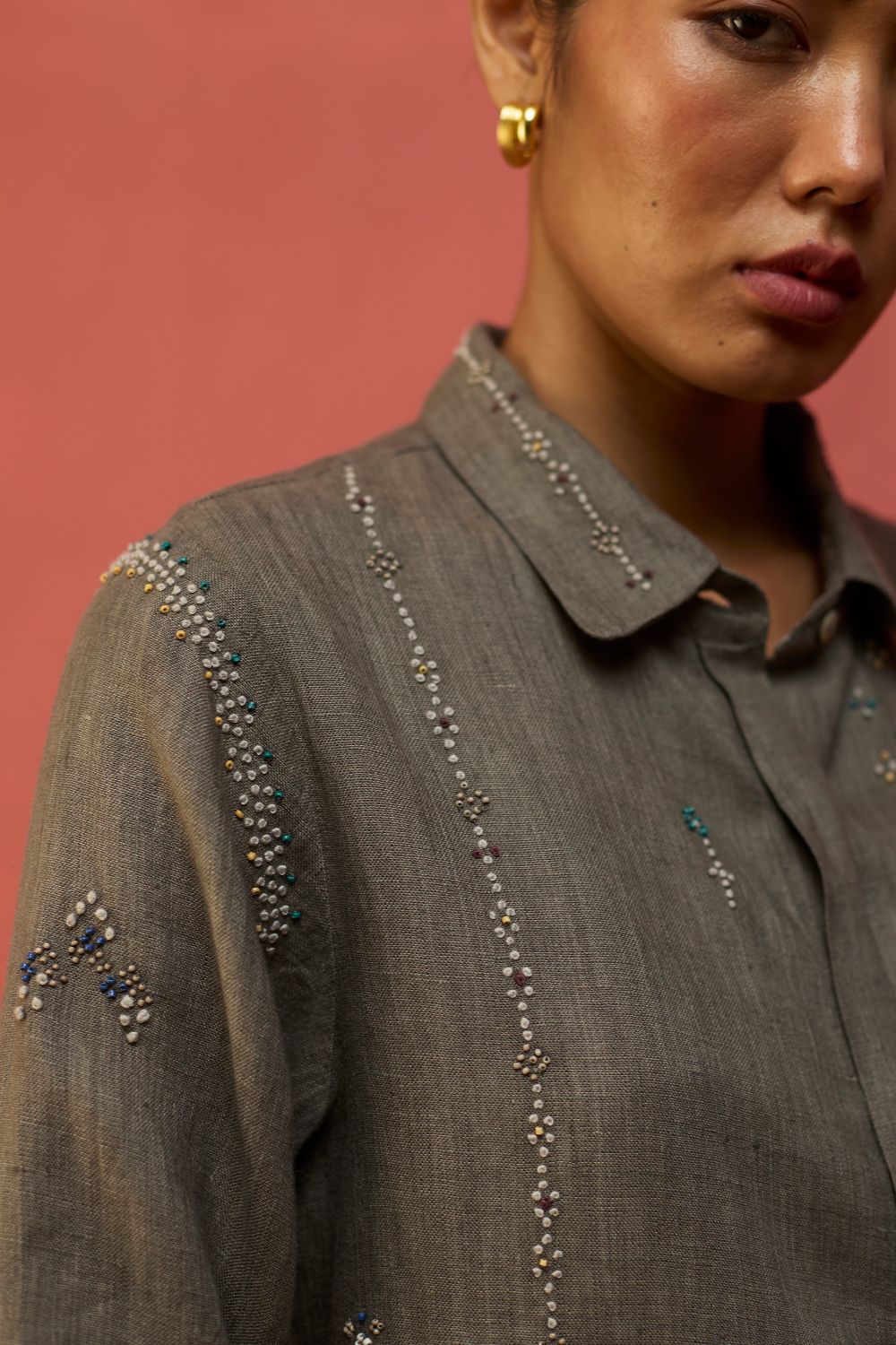Kira Hand-Embroidered Linen Shirt - Grey