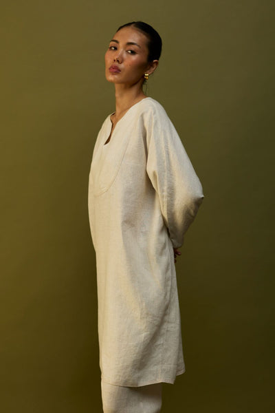 Etsu Yoke Linen Kurta - Off White
