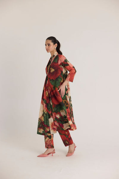 SCARLETT V NECK KURTA SET