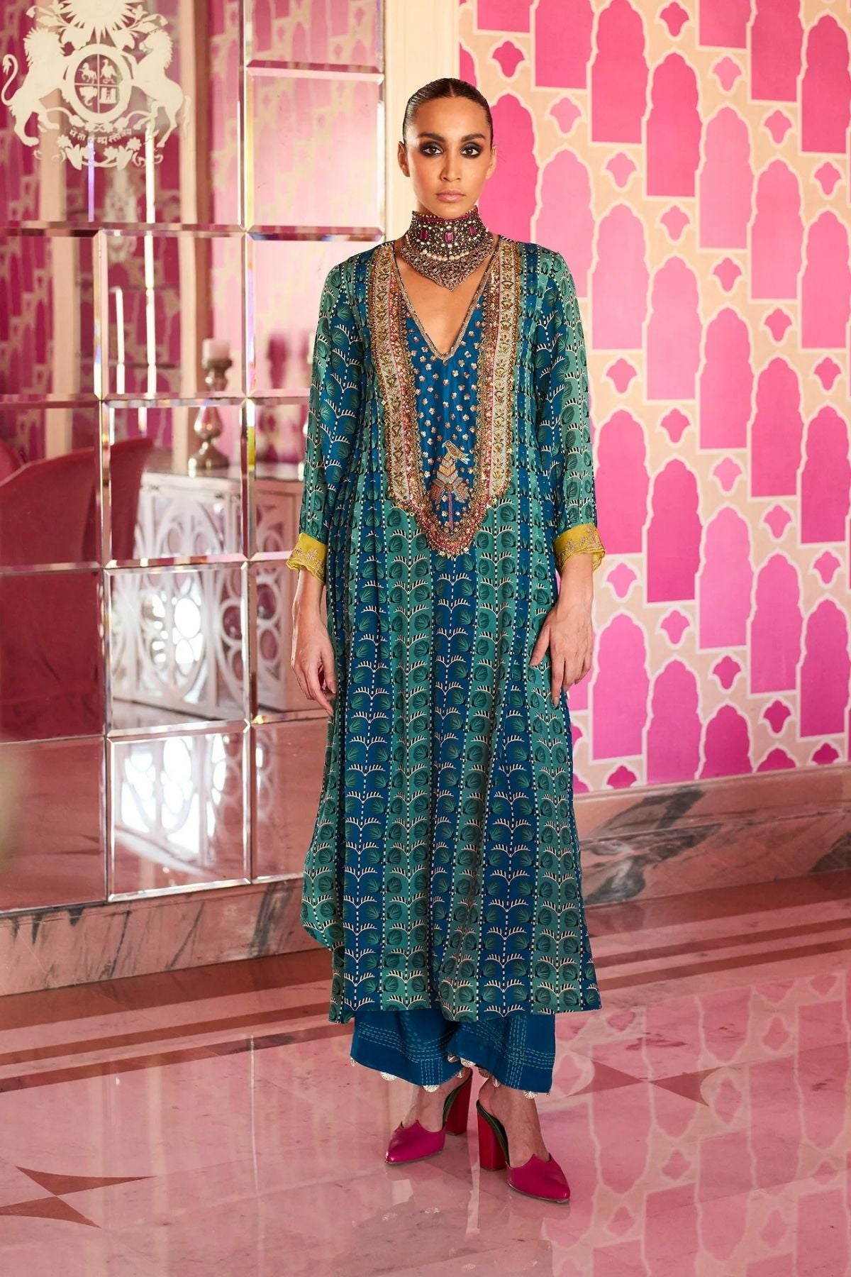 Retro Raani Teal Silk Yoke Kurta Set
