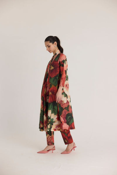 SCARLETT V NECK KURTA SET