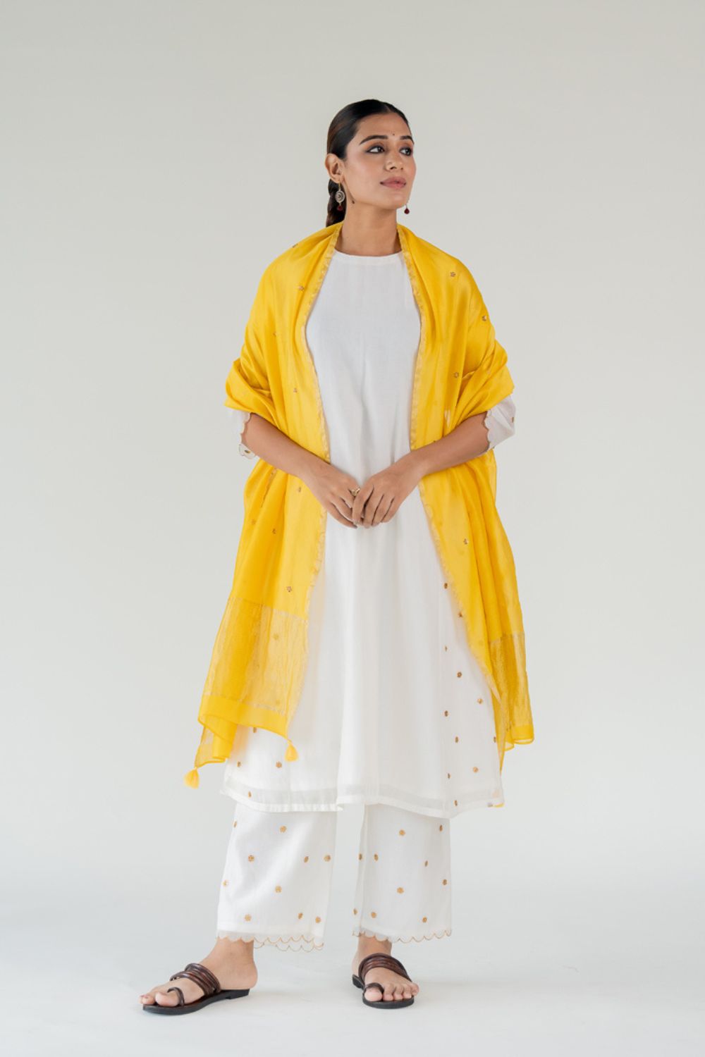 Fiza Kurta Set with Ayra Odhani-Ivory & Yellow
