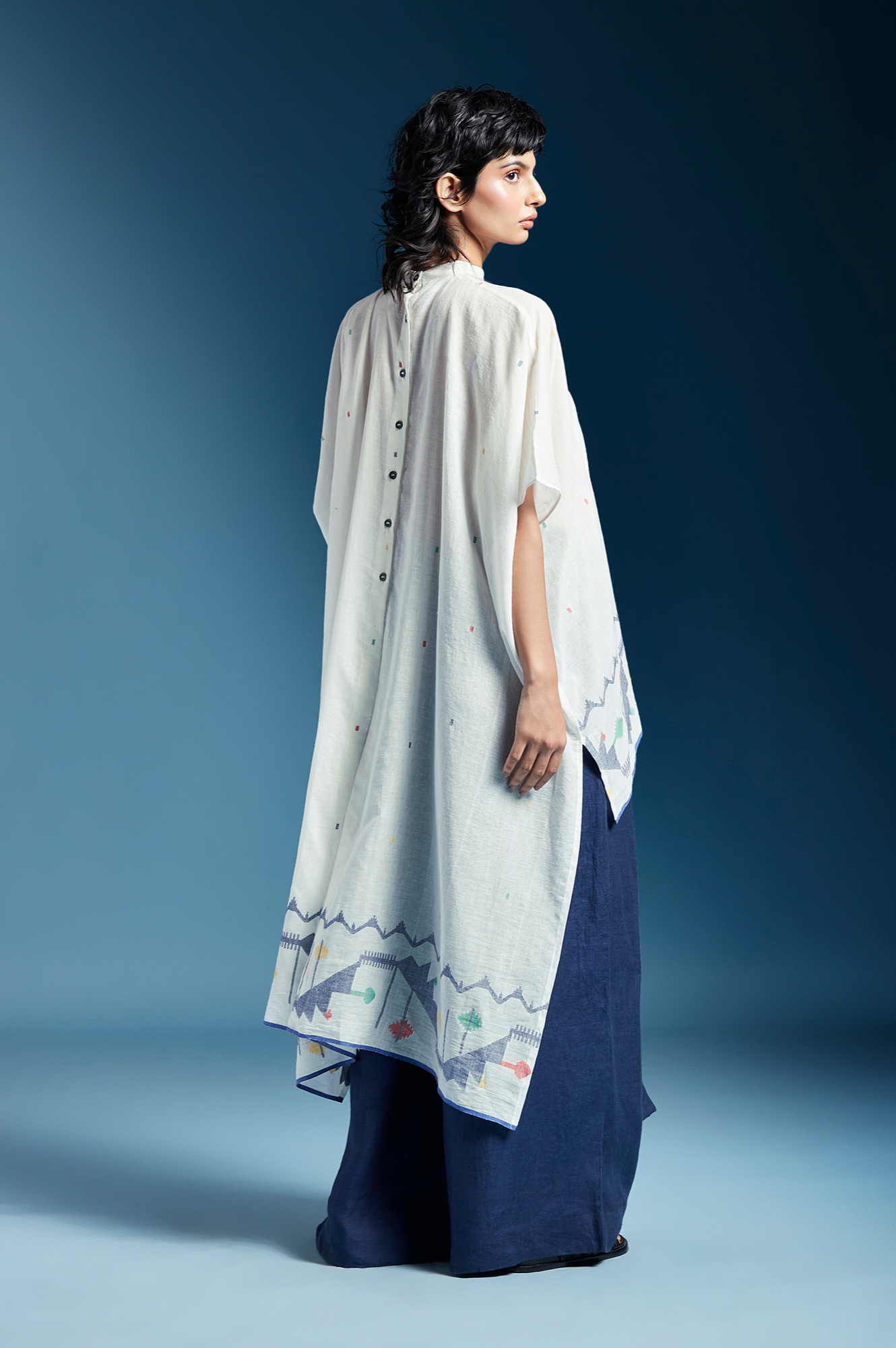 Nisa Shirt-White