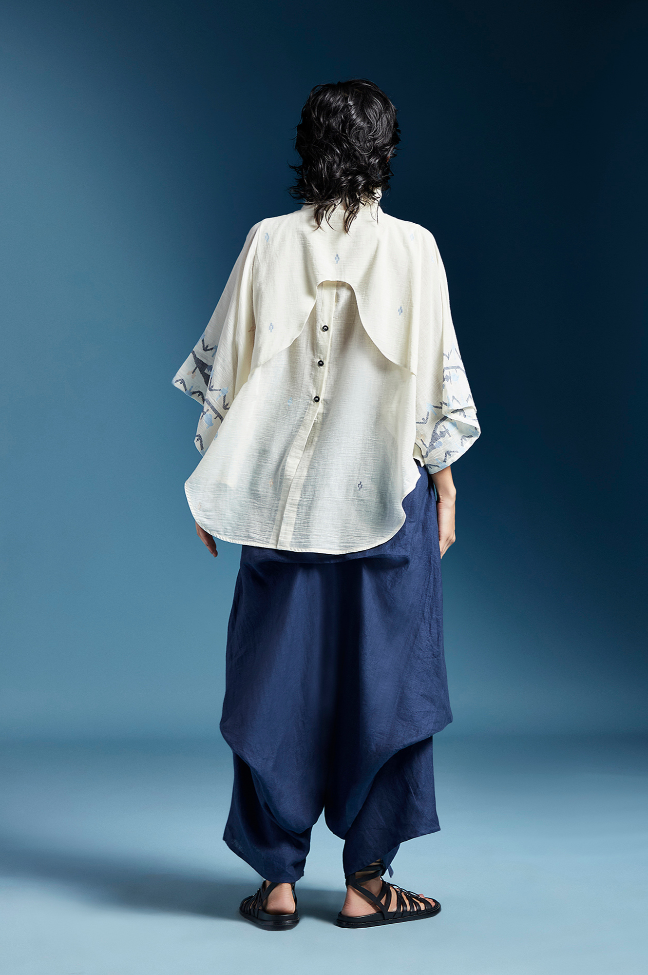 Dela Shirt-White