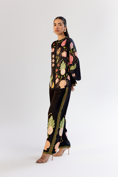 Ilia Pants - Seashell (Black)