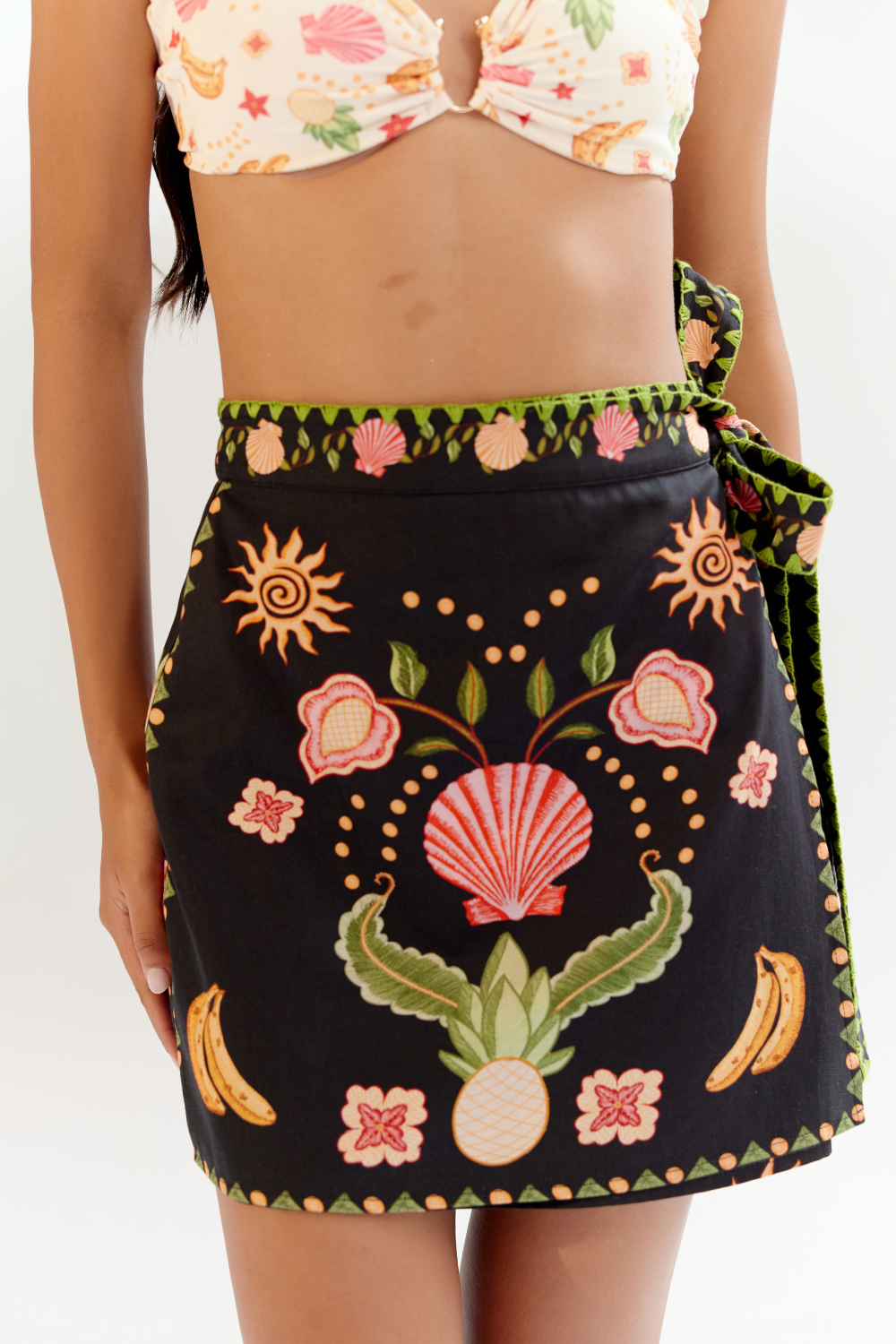 Wrap Me Round Skirt - Seashell (Black)