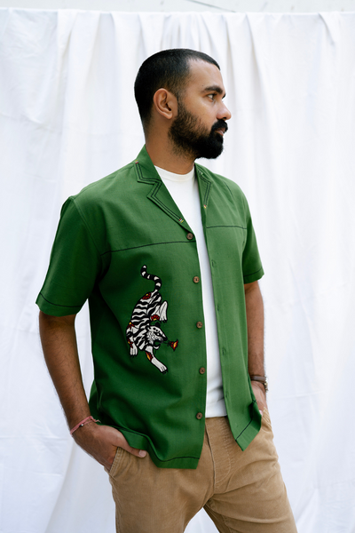TORA APPLIQUE SHIRT