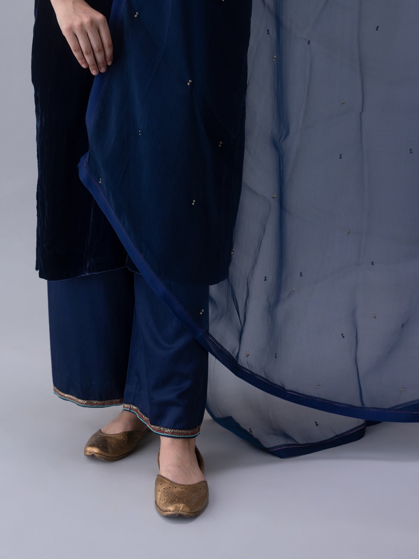 Jokhang Dupatta-Indigo