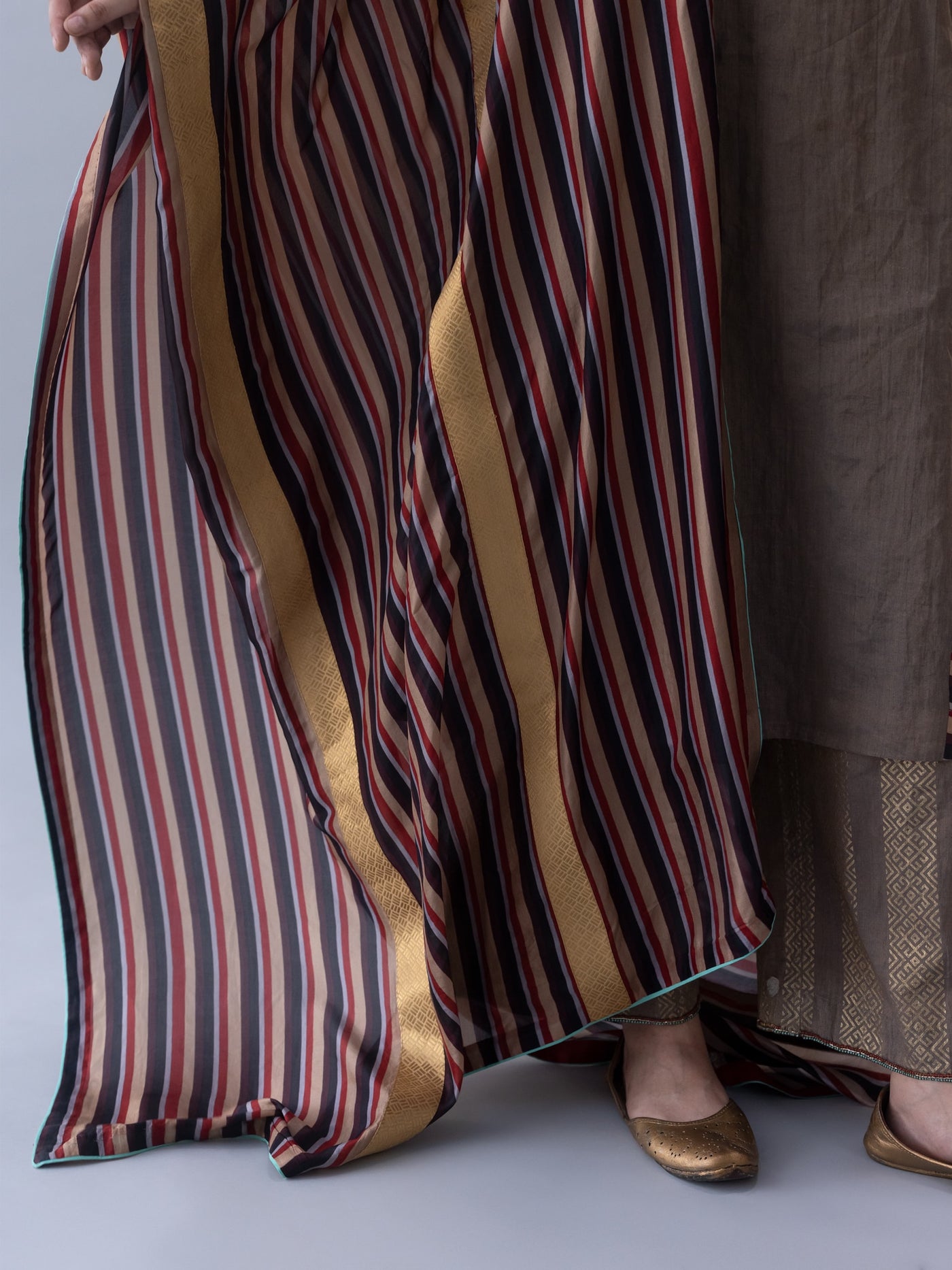 Nyima Shawl-Black