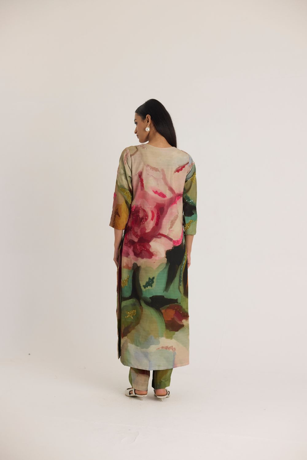 TILLY EMROIDERED LONG V NECK KURTA SET