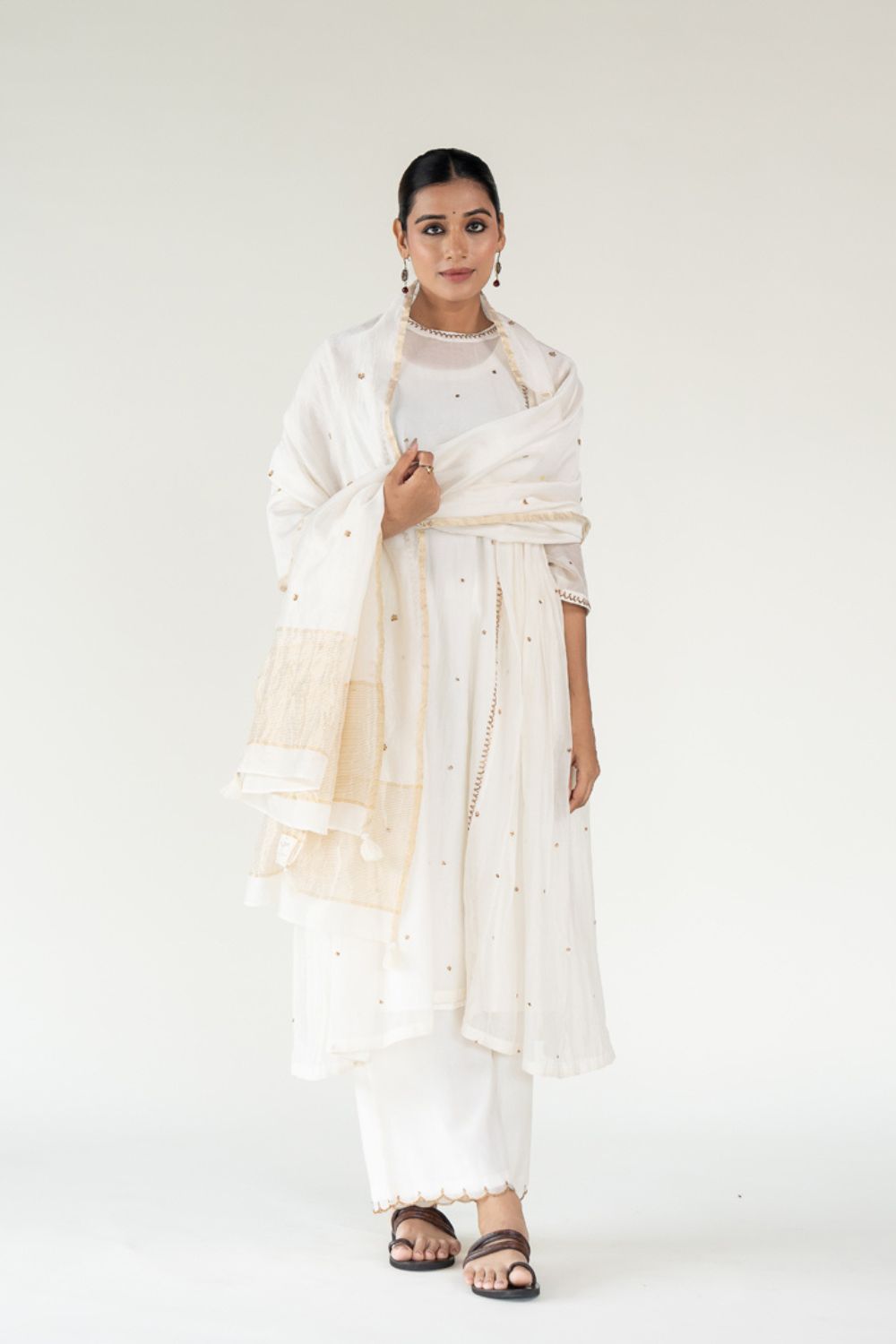 Baadal Kurta Set 
with Ayra Odhani-Ivory