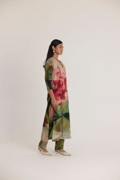 TILLY EMROIDERED LONG V NECK KURTA SET