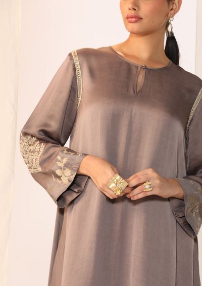 Linen satin keyhole kurta with delicate handwork