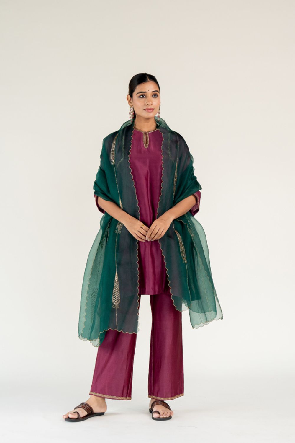 Zainab Kurta Set 
with Shama Odhani-Plum & Emerald