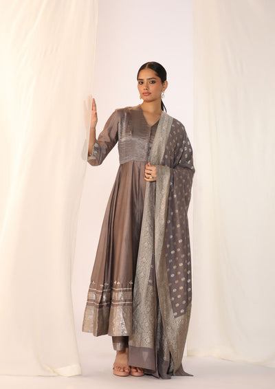 Chanderi silk kurta with duppata and pants