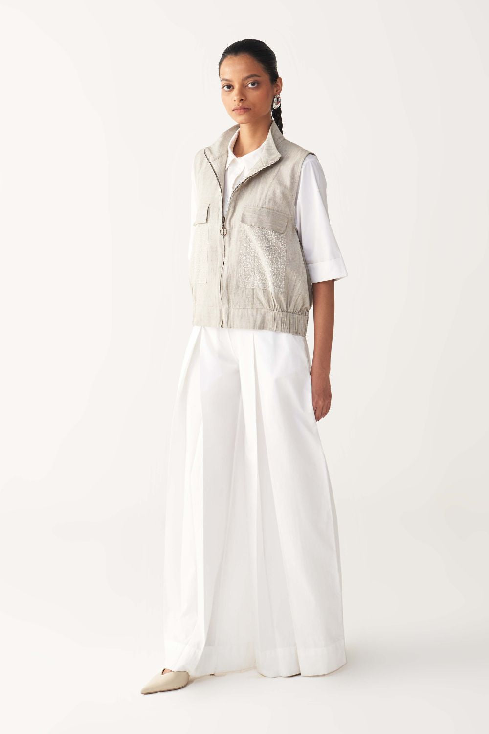 SLEEVELESS EMB. POCKET BOMBER (SET OF 3)-BEIGE & WHITE