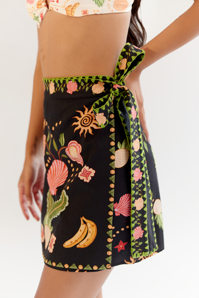 Wrap Me Round Skirt - Seashell (Black)