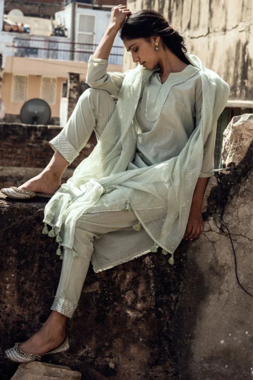 TAAREEF KURTA SET