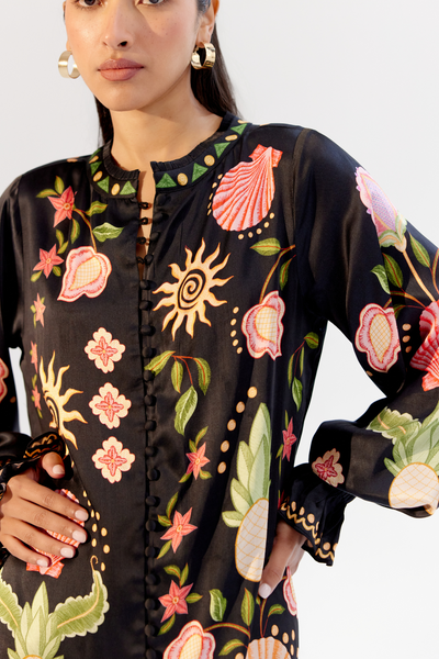 Ilia Shirt - Seashell (Black)