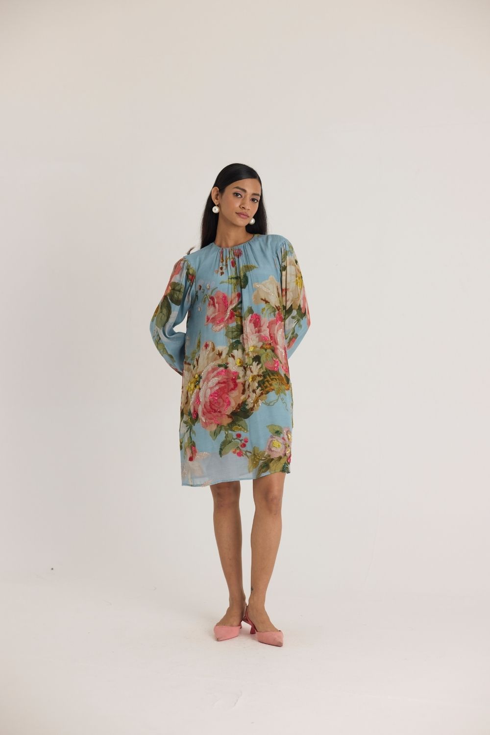 TAFFY EMBROIDERED SHORT DRESS