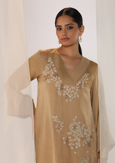 Linen satin v neck kurta with scatter embroidery