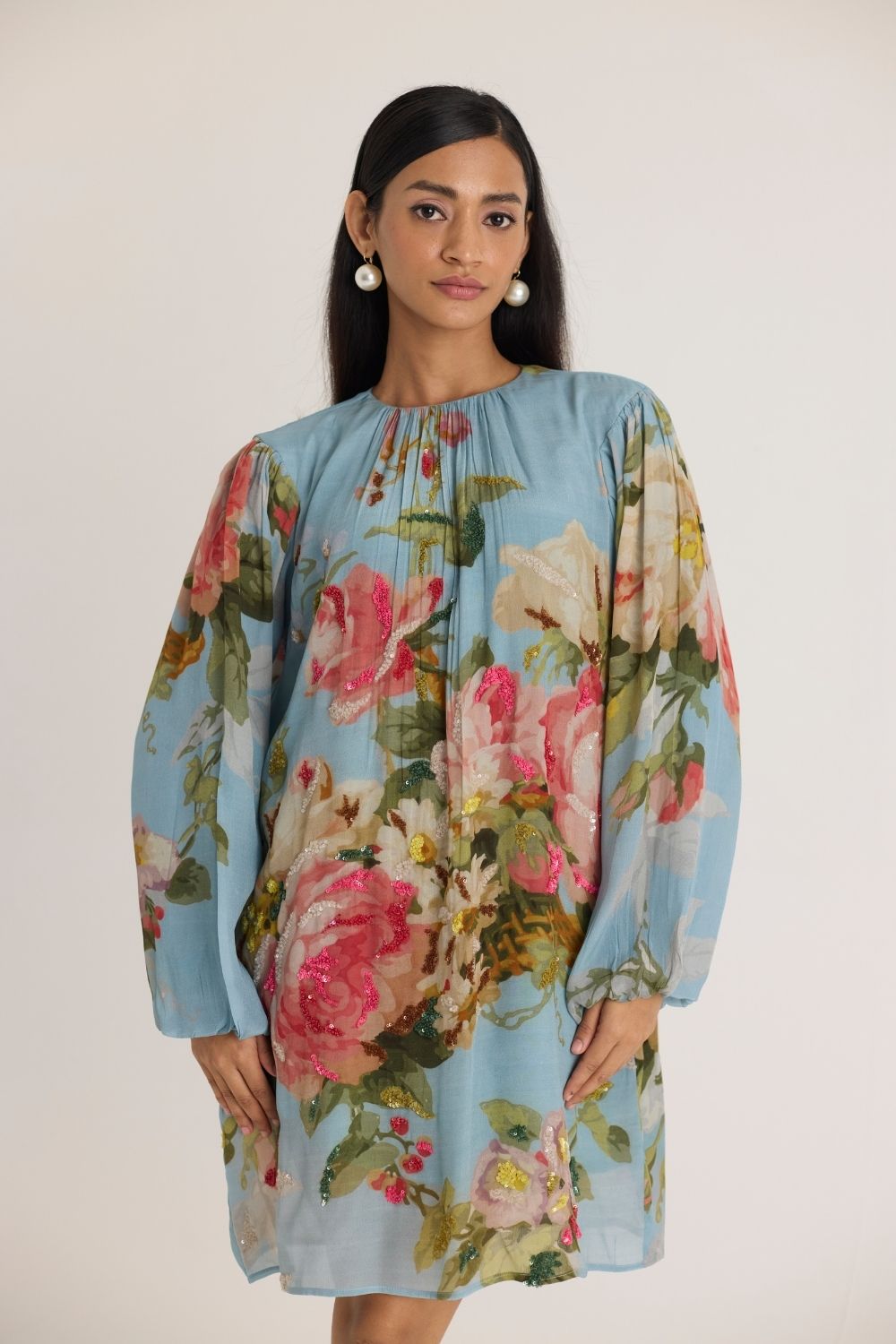 TAFFY EMBROIDERED SHORT DRESS